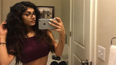 mia khalifa porn pics